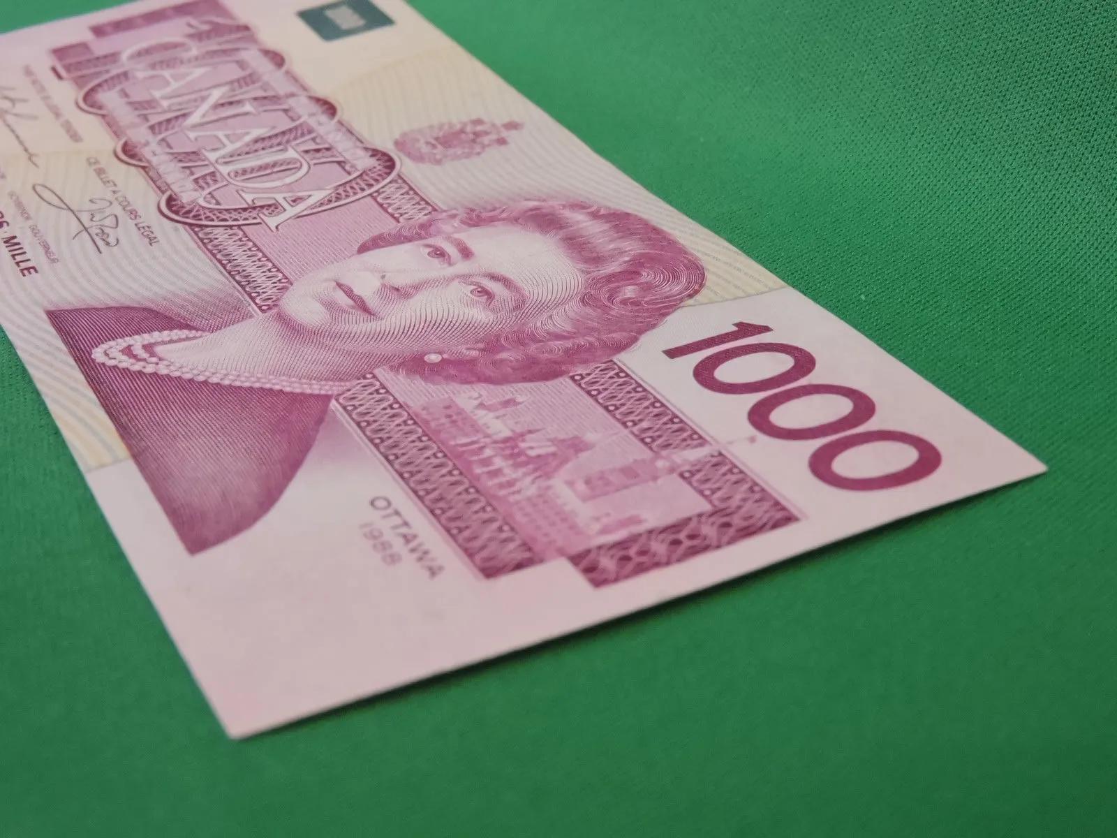 Canadian Bank Notes - ENZ - 1988 - $1000 - EKA1497710