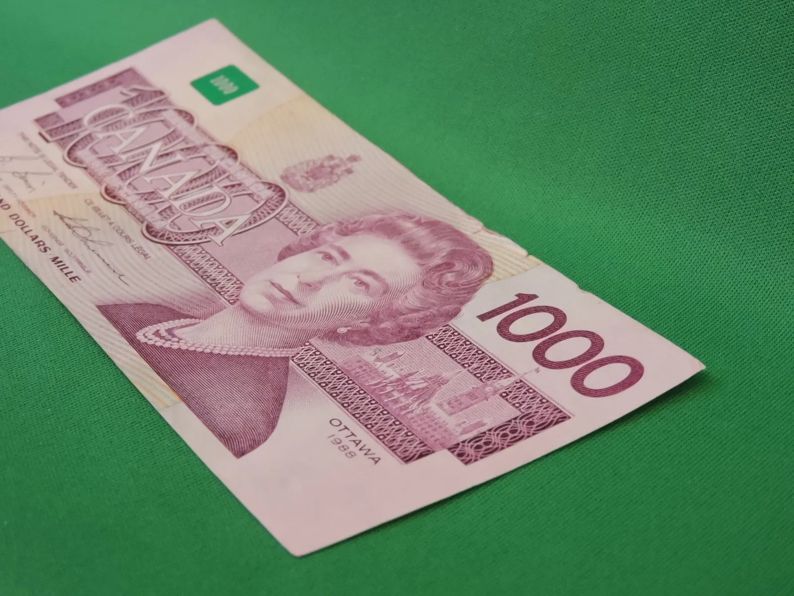 Canadian Bank Notes - ENZ - 1988 - $1000 - EKA2396040