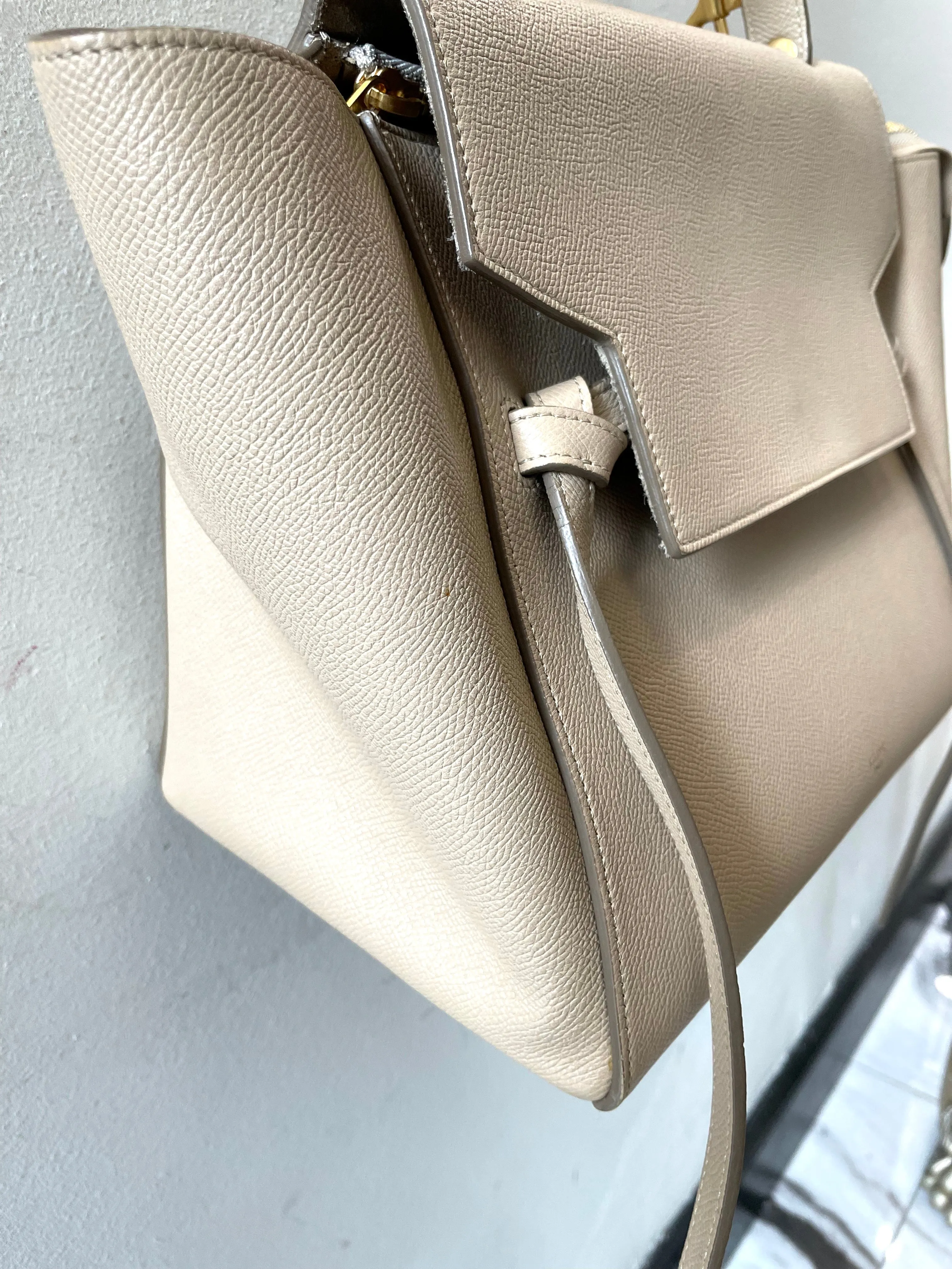 CÉLINE GRAINED CALFSKIN MICRO BELT BAG