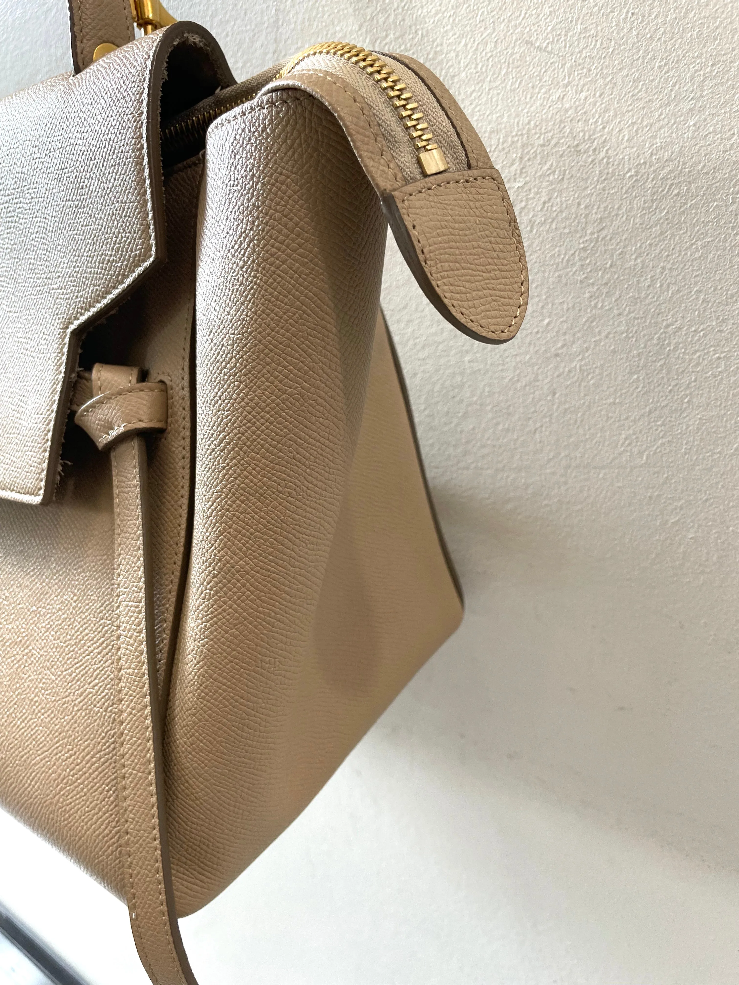 CÉLINE GRAINED CALFSKIN MICRO BELT BAG