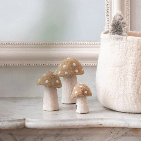 Felt Mushroom, Nude