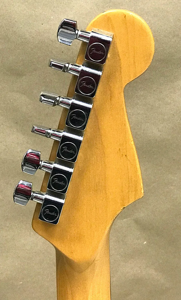 Fender Stratocaster Electric Guitar 2000 - Left Handed
