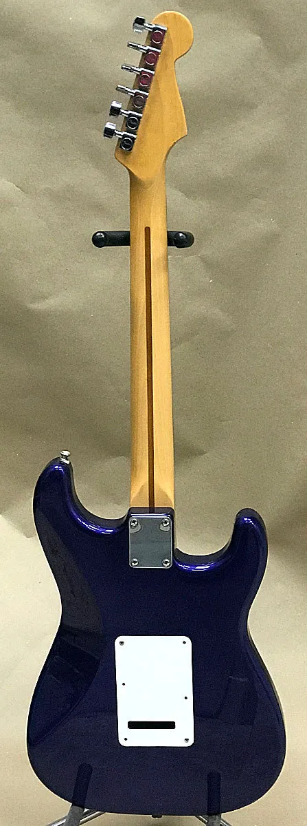 Fender Stratocaster Electric Guitar 2000 - Left Handed