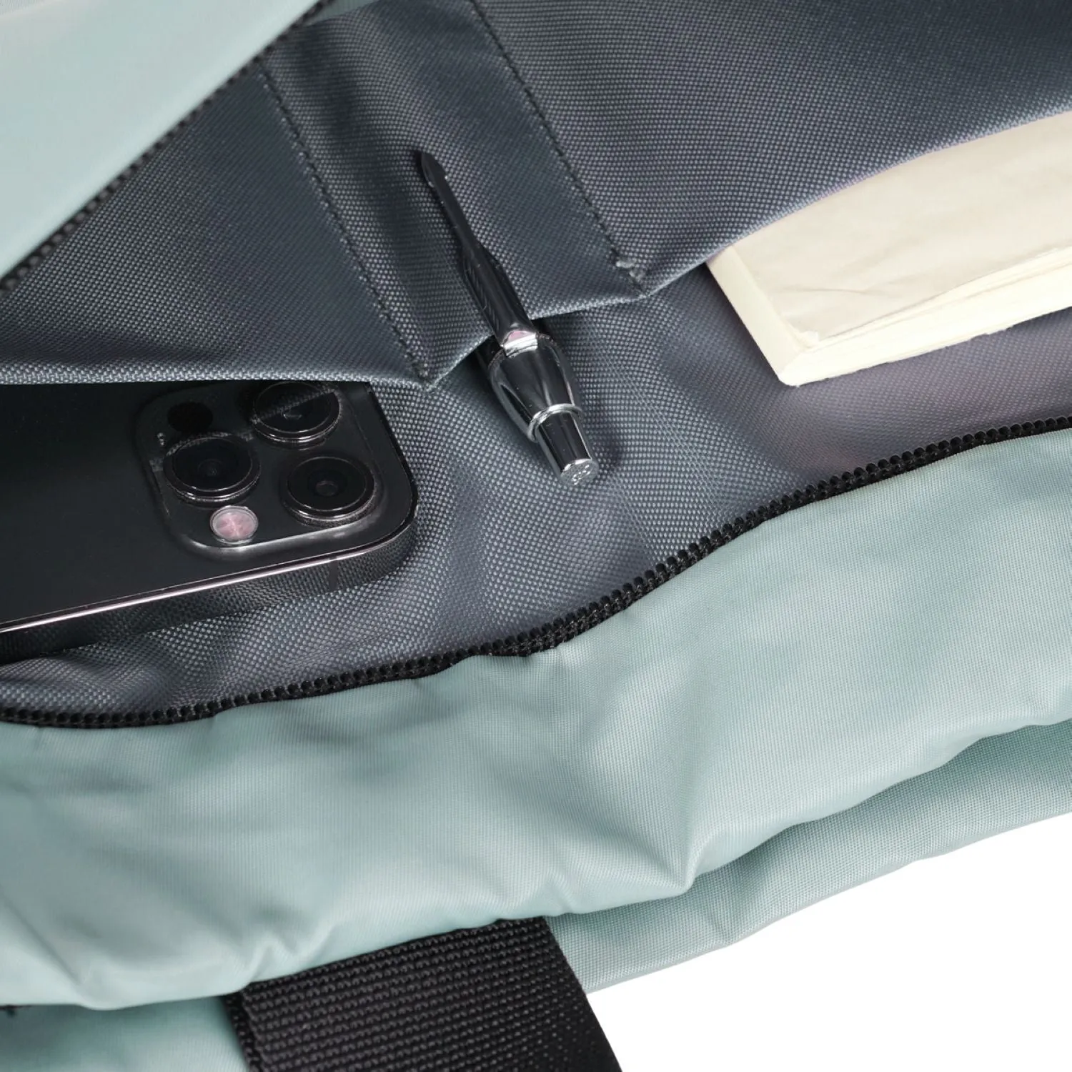 Hellolulu Mira 2-Way Sleeve Case 14" Recycled