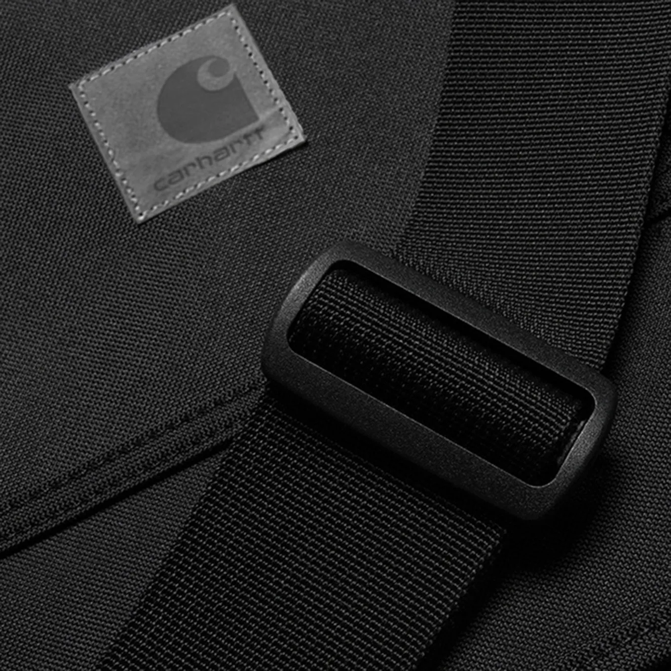 REFLECTIVE PARCEL BAG