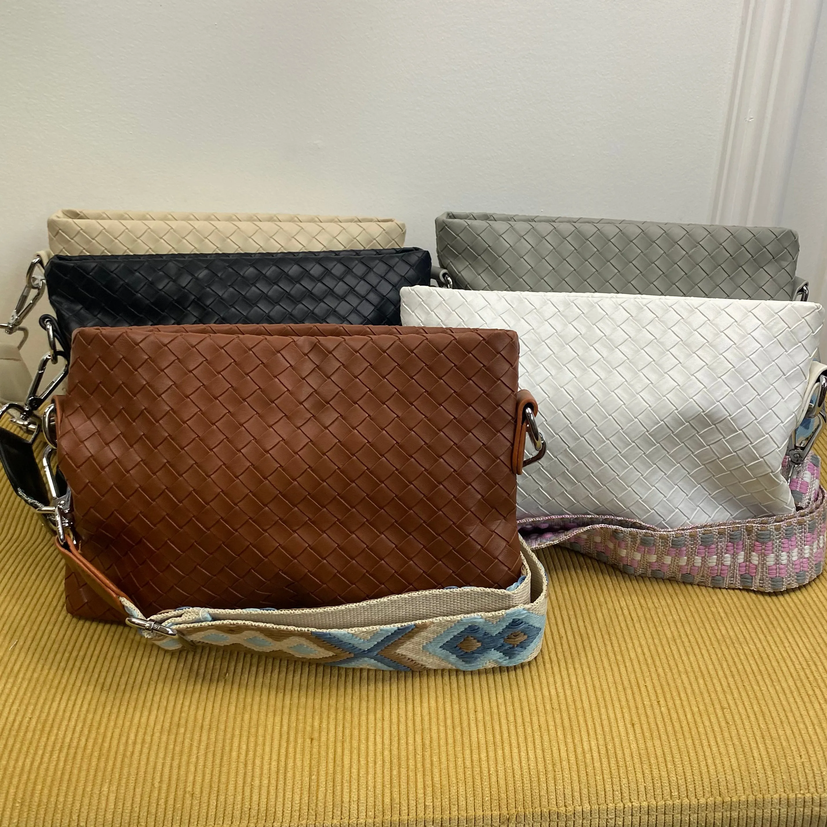 Robyn Woven Purse