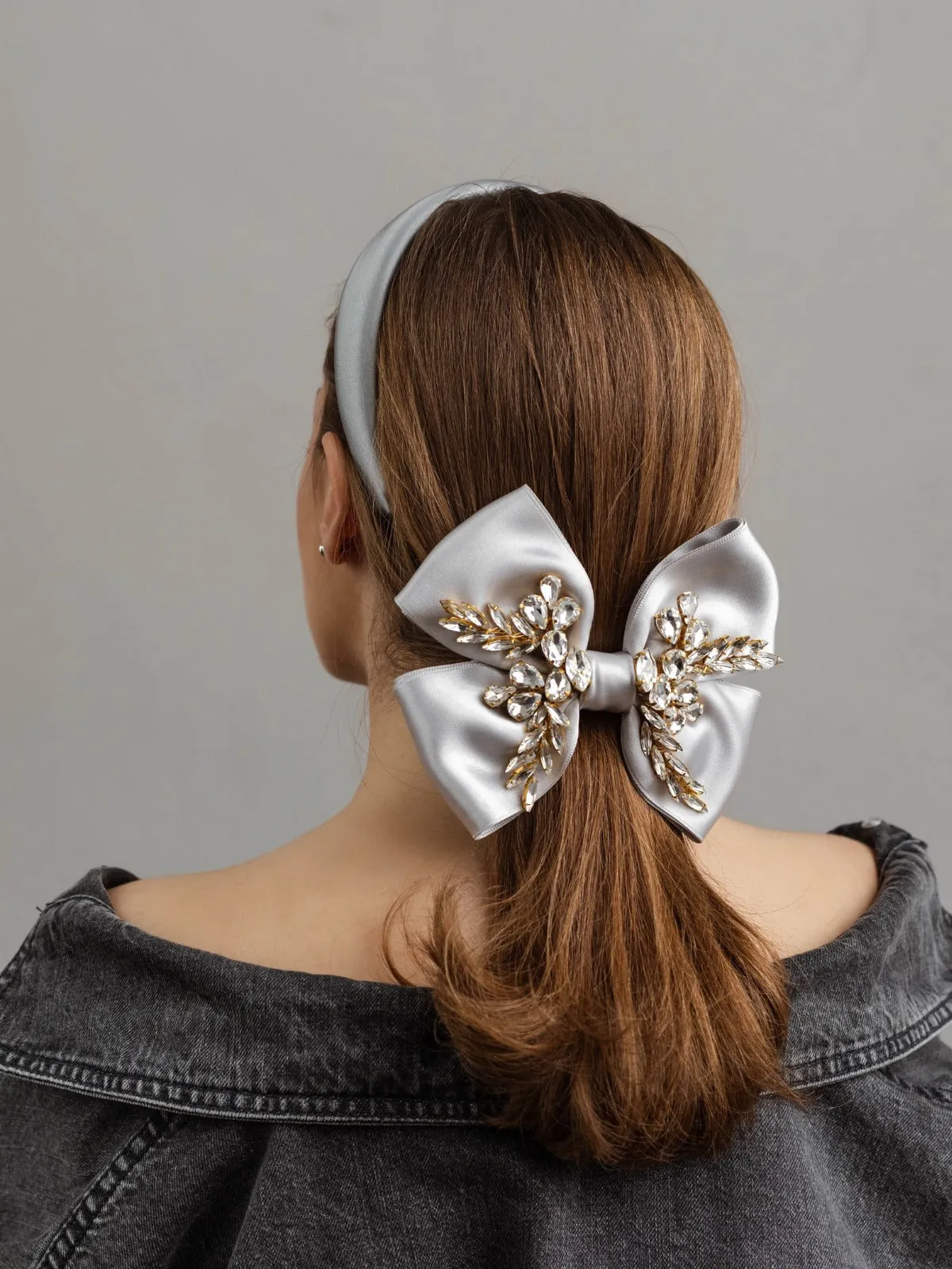 Silver Bow Grace