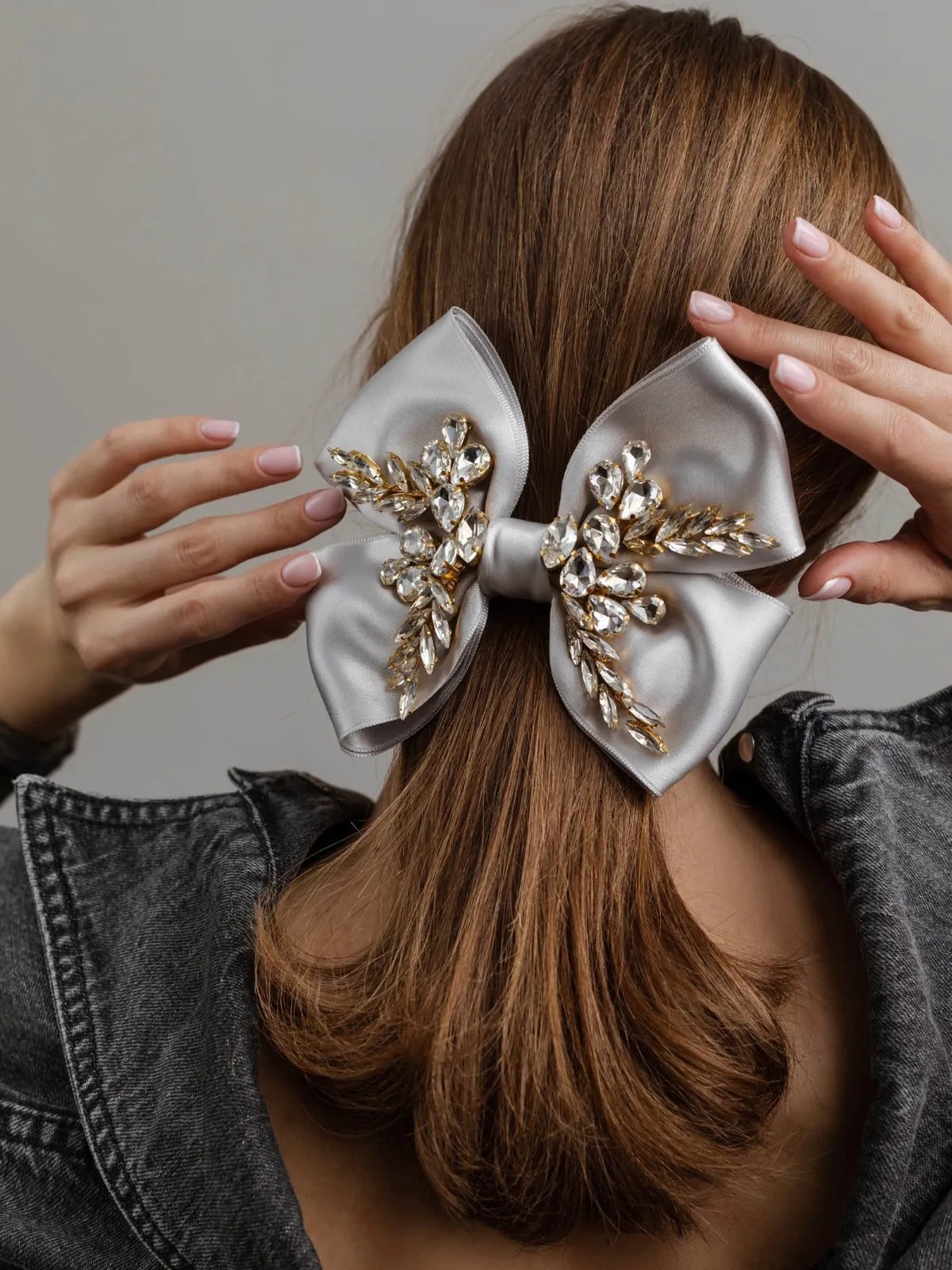 Silver Bow Grace