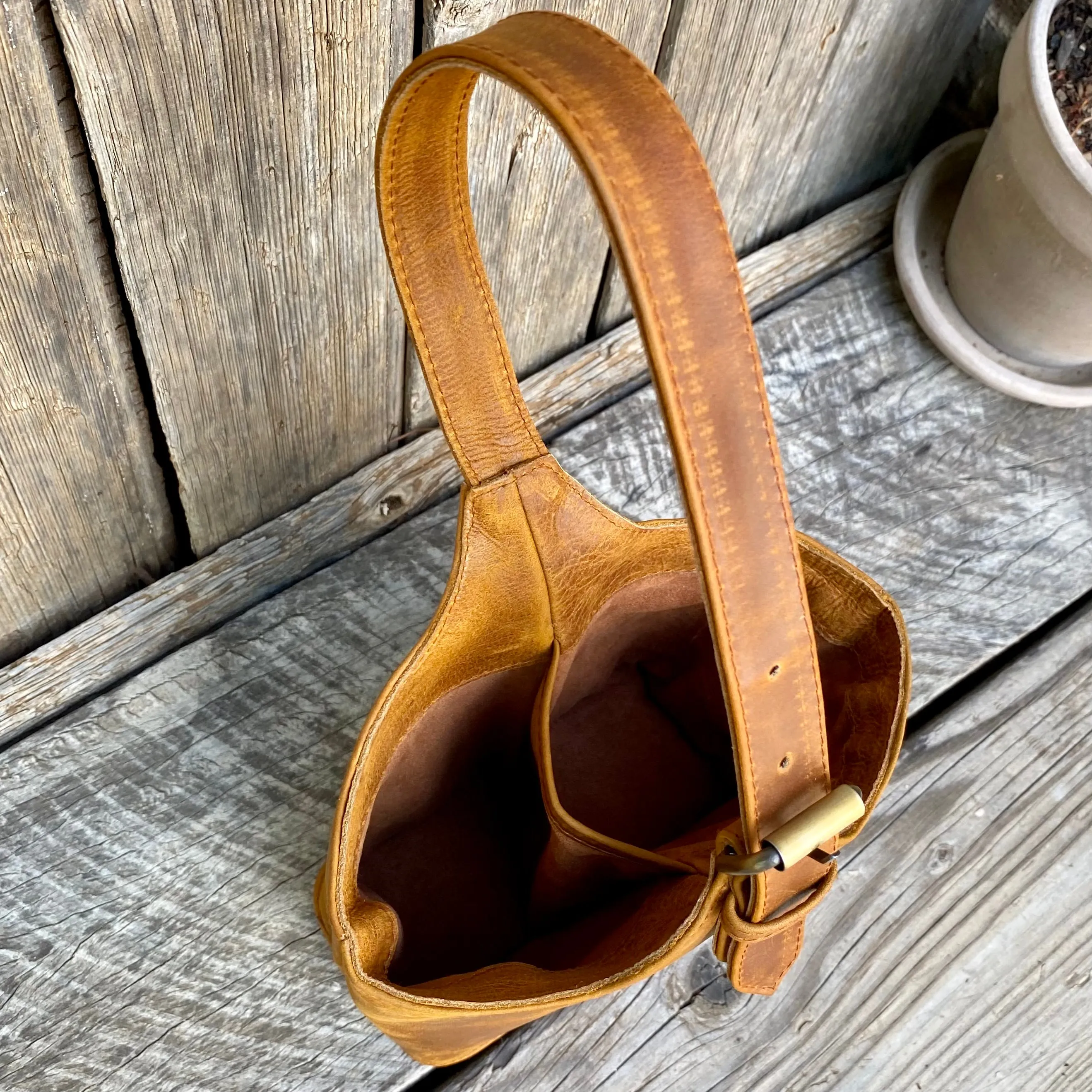 Twin Bottle Leather Wine Carrier