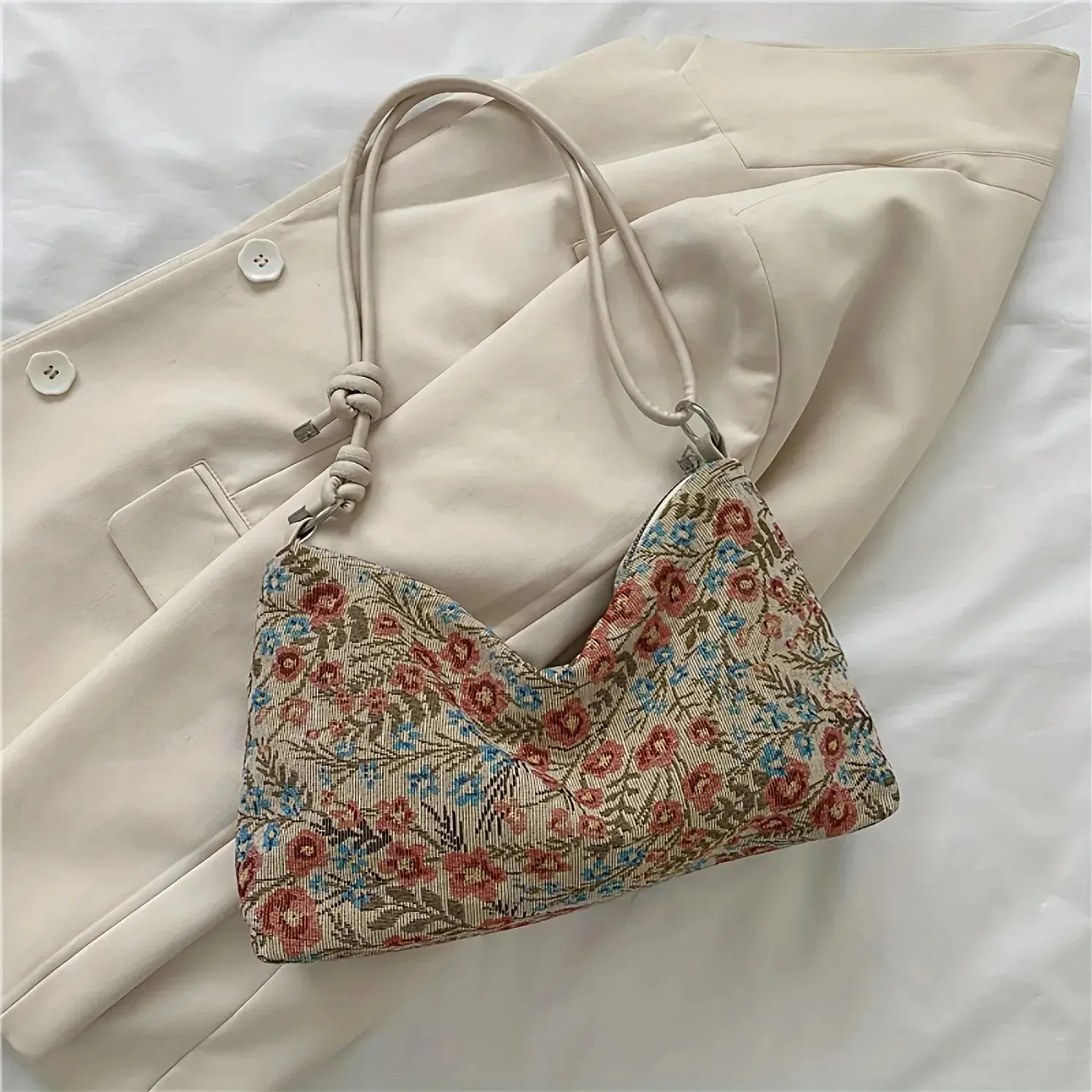 Uniwim Thriving Floral Underarm Bag