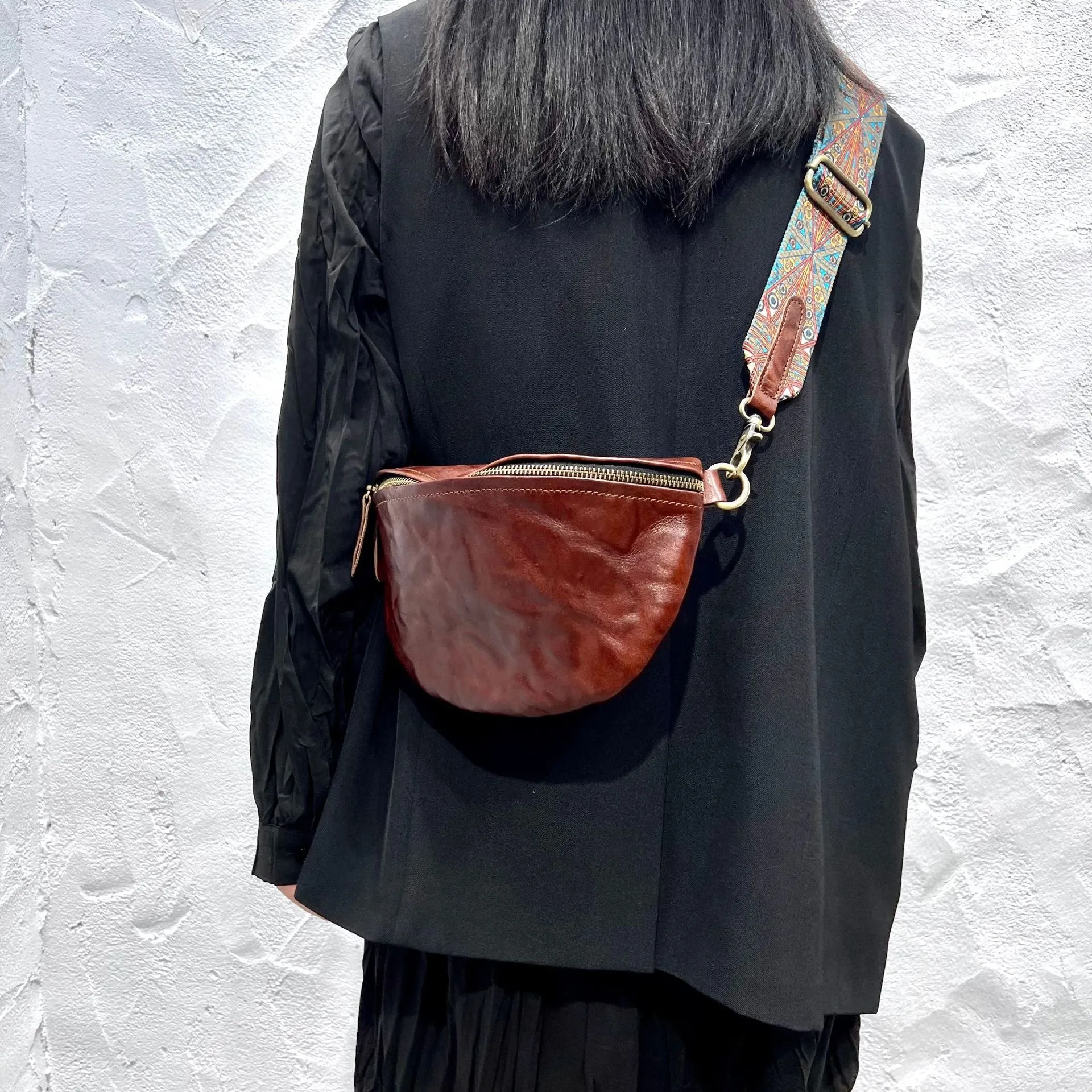 Womens Modern Black Leather Sling Bag Convenient Chest Bag for Women